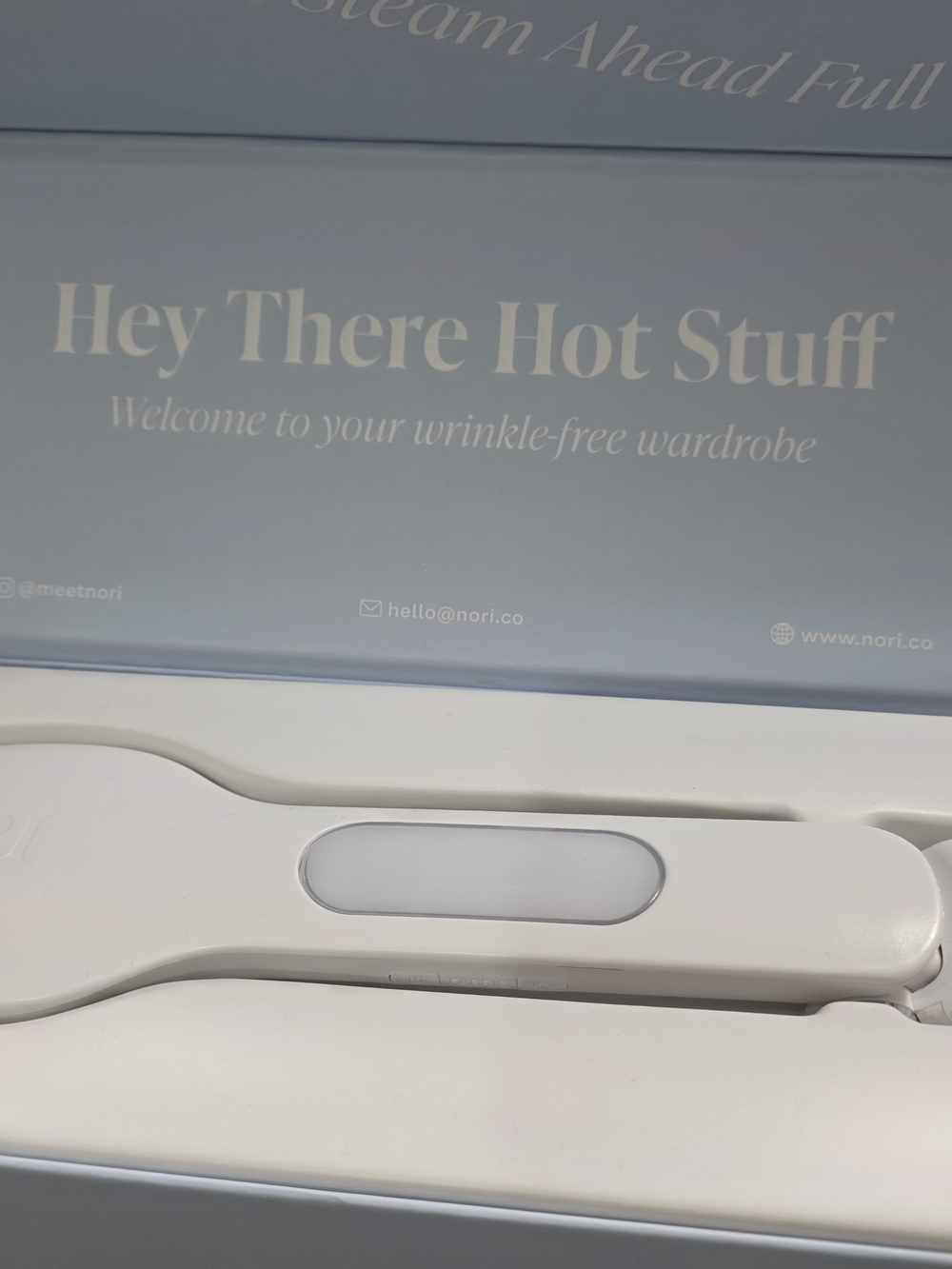 NOR White Handheld Garment Steamer - White - Picture 2 of 3